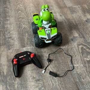 Carrera Officially Licensed Nintendo Mario Kart Remote Control Car, Yoshi